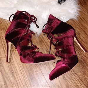 Brand New Burgundy Velvet Heels Size 7 1/2